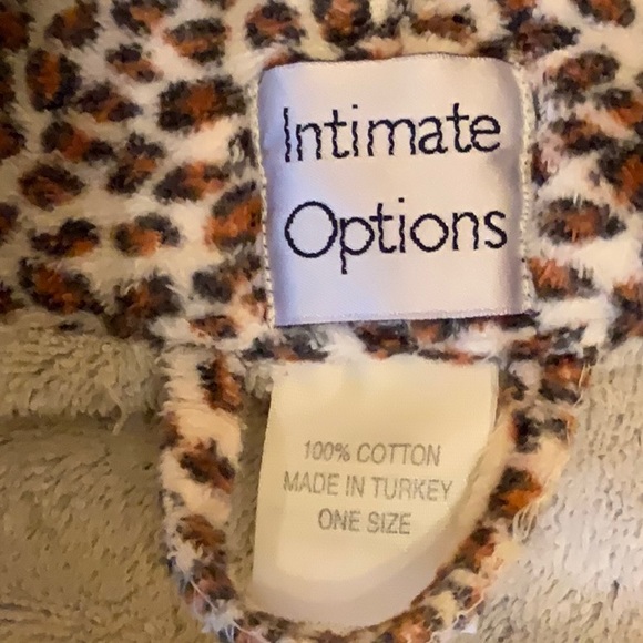Intimate options bathrobe - Picture 9 of 10